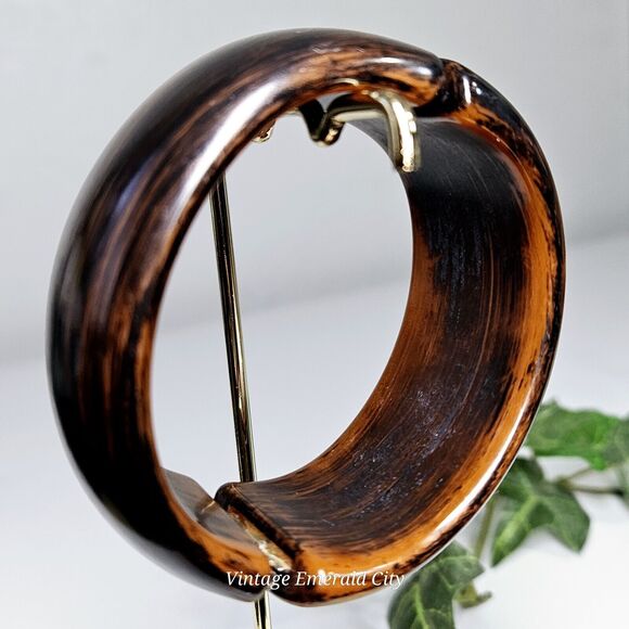 Rustic Radiance Hinged Cuff Bracelet Plastic Brown & Amber Magnetic Clasp Bangle - Picture 2 of 14